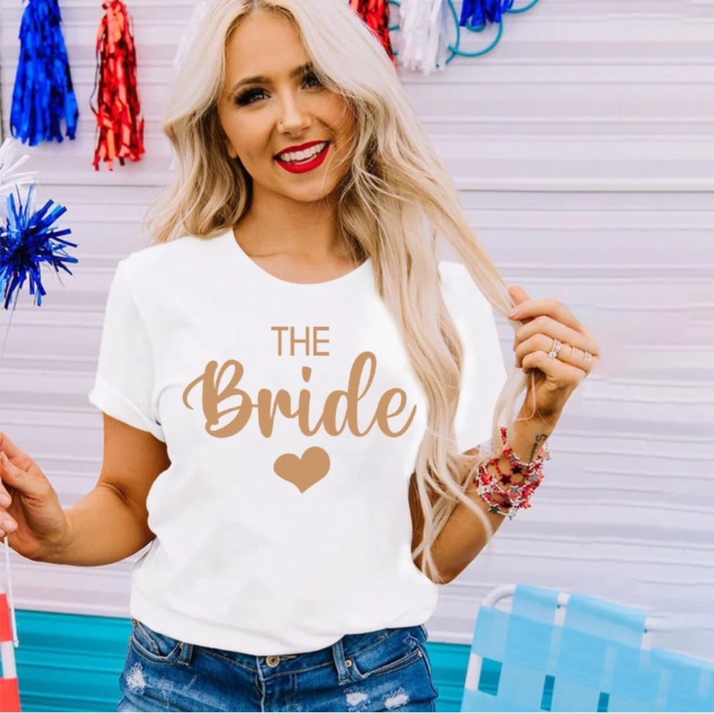 🍓$5 Pick!🍓IFQ 'The Bride' Short Sleeve Tee For Bridal Party Bachelorette Party - Picture 2 of 7